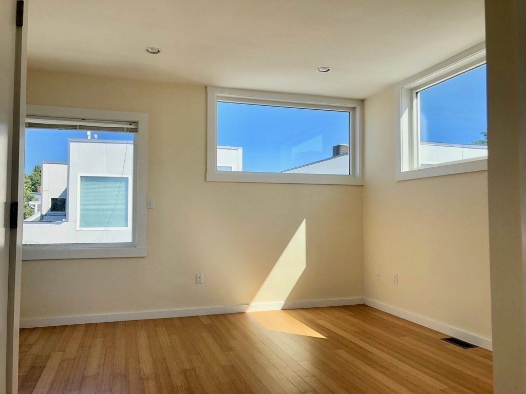 3 bed, 3 bath apartment for rent at 115 Charles St Unit 1, Kendall Square — photo 8 of 17
