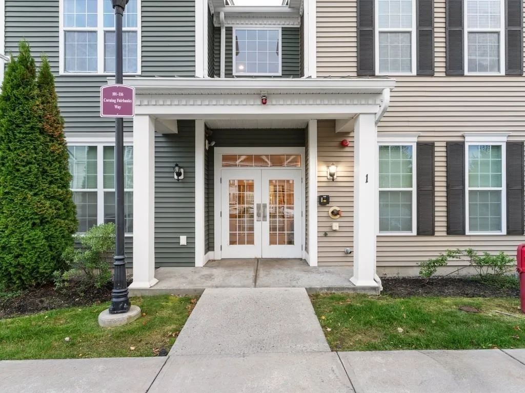 2 bed, 2 bath apartment for rent at 115 Corning Fairbanks Unit 115, Westborough — photo 1 of 15