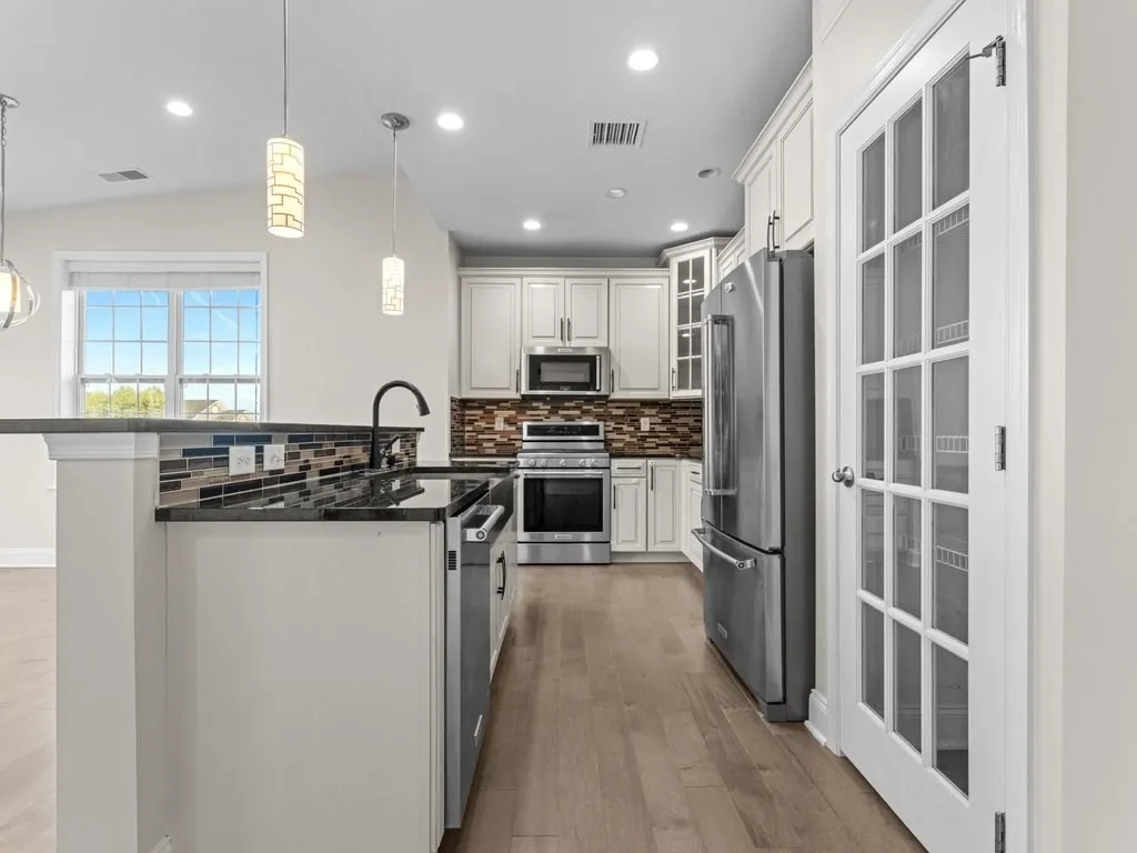 2 bed, 2 bath apartment for rent at 115 Corning Fairbanks Unit 115, Westborough — photo 8 of 15
