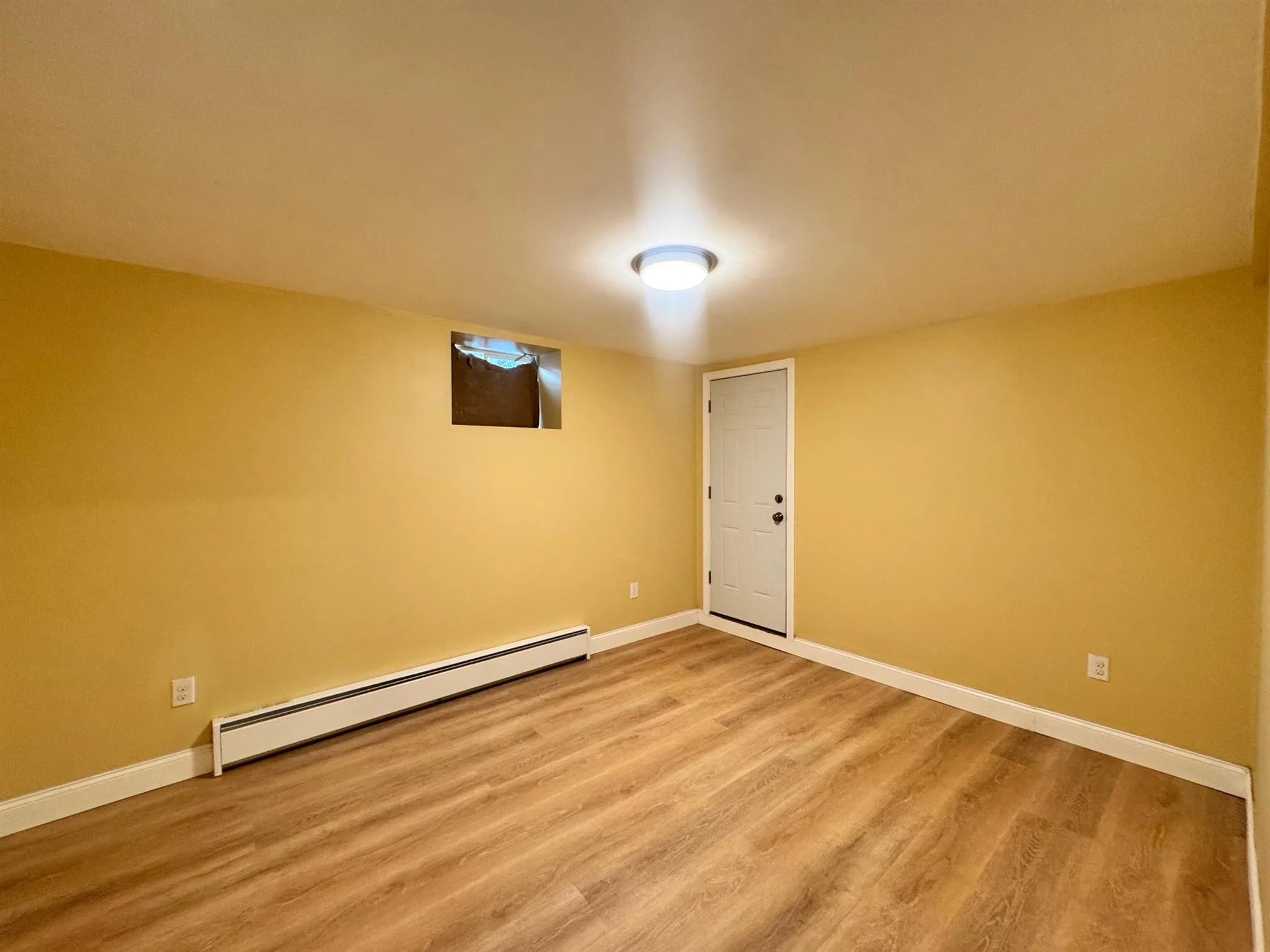 3 bed, 2 bath apartment for rent at 115 Elm St Unit 1, Spring Hill — photo 11 of 14