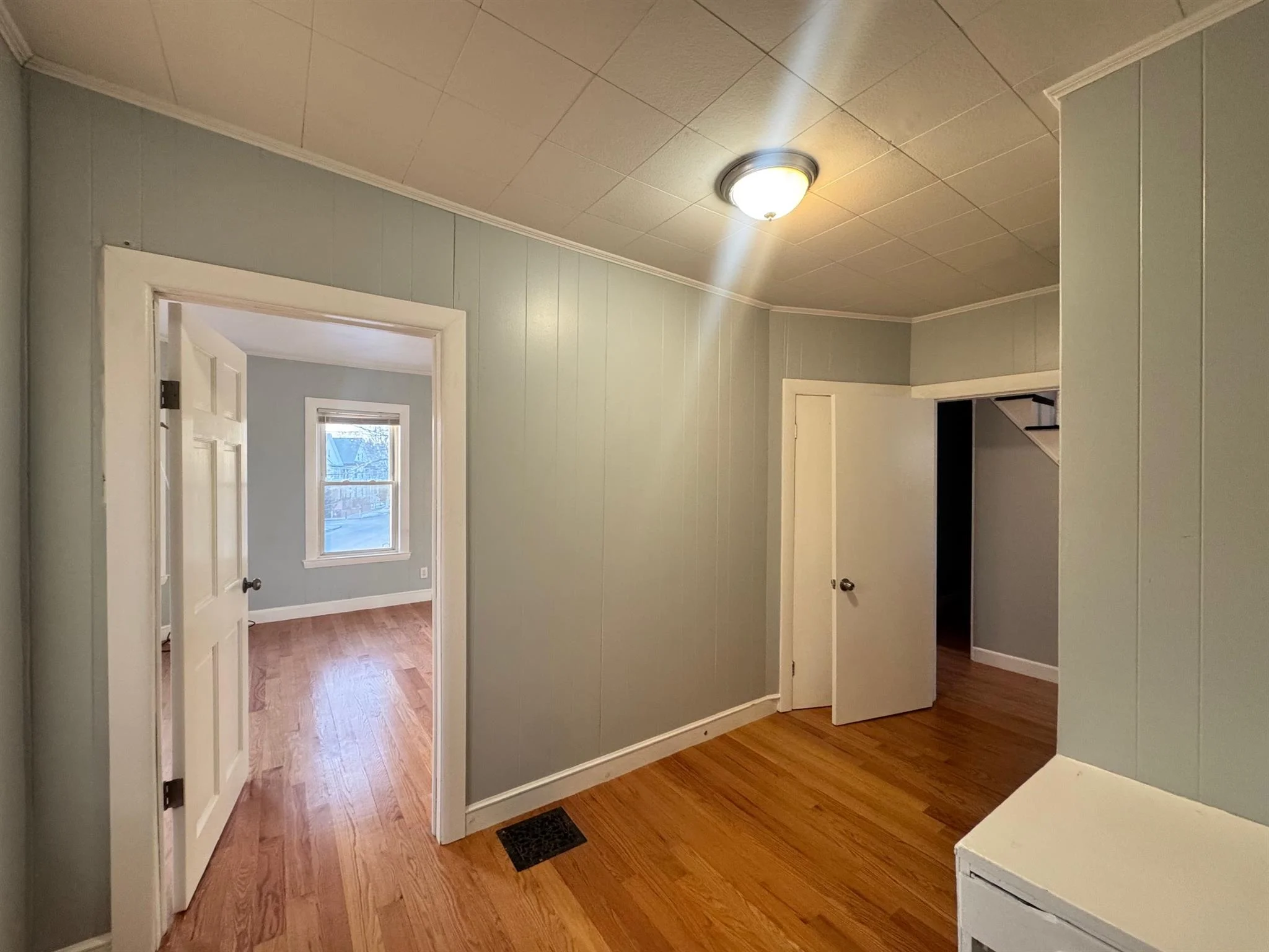 4 bed, 2 bath apartment for rent at 115 Elm St Unit 2, Spring Hill — photo 9 of 16
