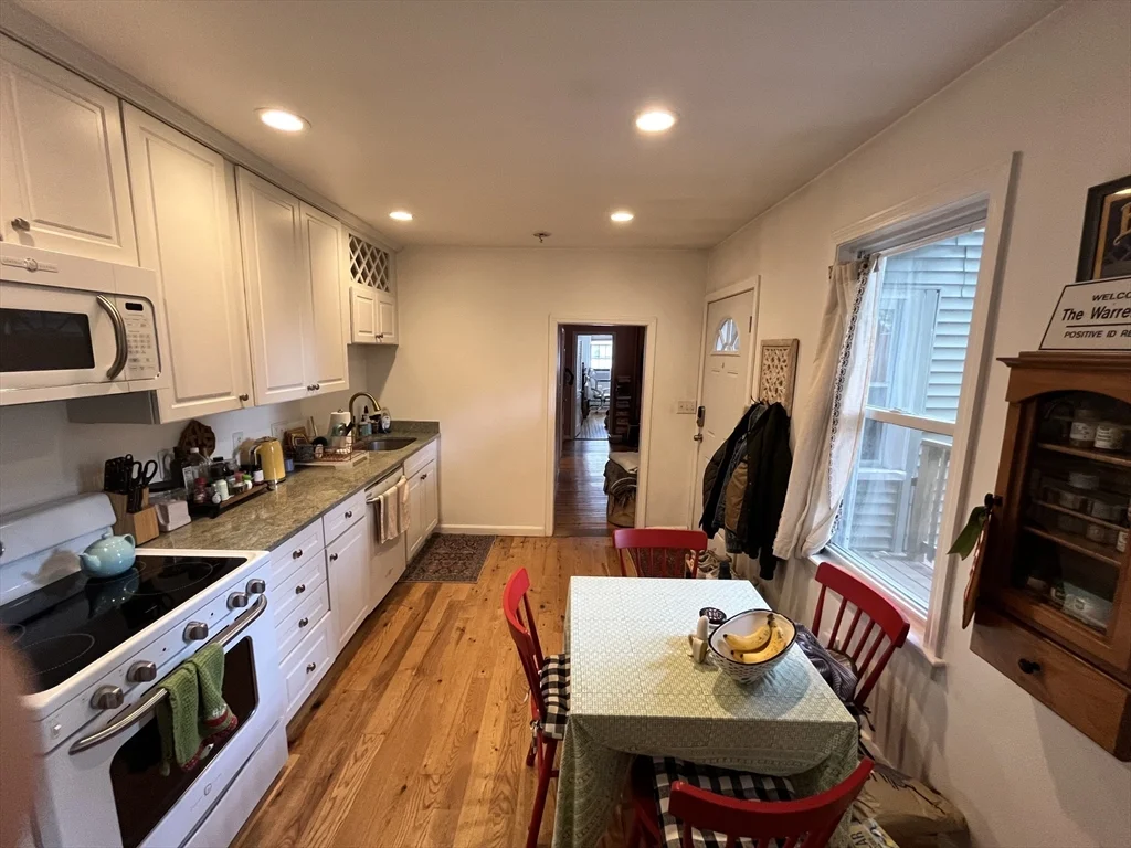 1 bed, 1 bath apartment for rent at 115 Elm Unit 1, Charlestown — photo 8 of 10