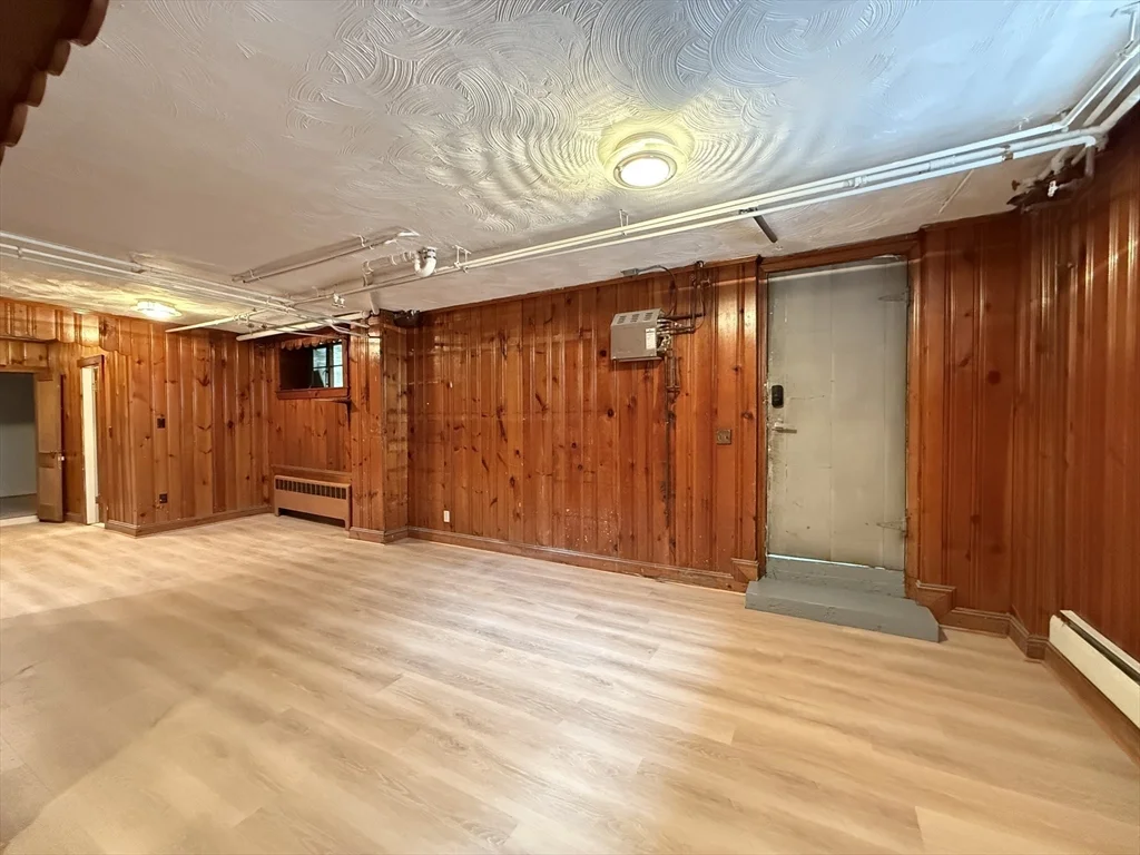 3 bed, 3 bath apartment for rent at 115 Grove St, Chestnut Hill — photo 12 of 12