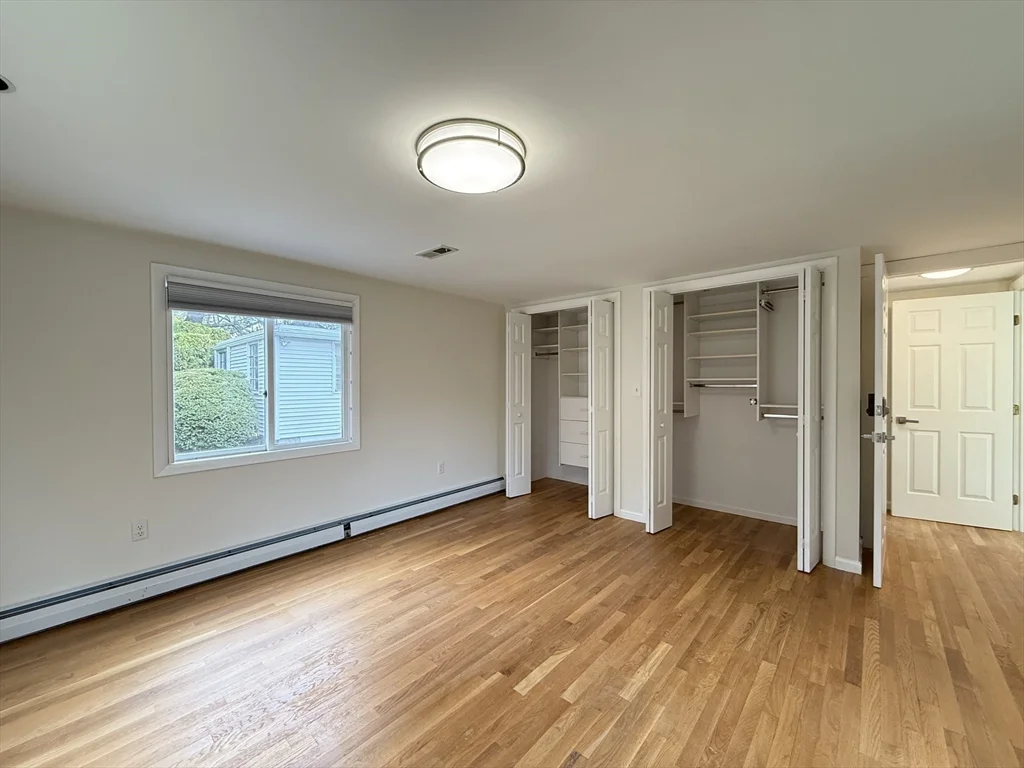 3 bed, 3 bath apartment for rent at 115 Grove St, Chestnut Hill — photo 8 of 12