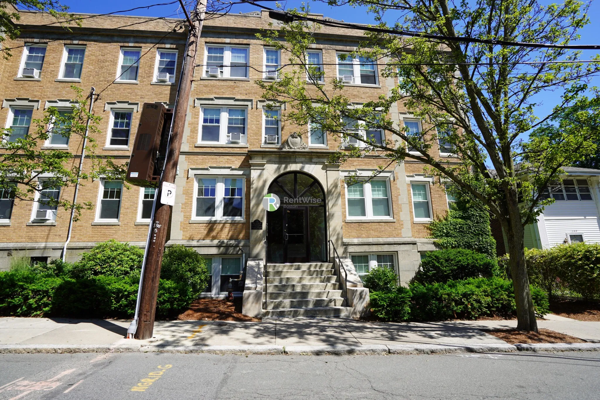 1 bed, 1 bath apartment for rent at 115 Kilsyth Rd Unit 2, Brighton — photo 14 of 15