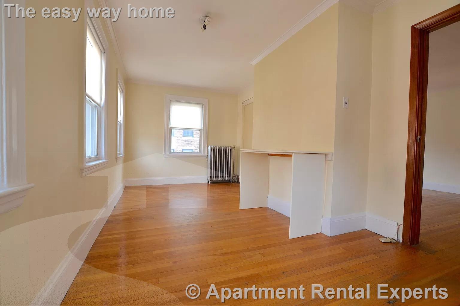 4 bed, 1 bath apartment for rent at 115 Lanark Rd, Brighton — photo 6 of 10