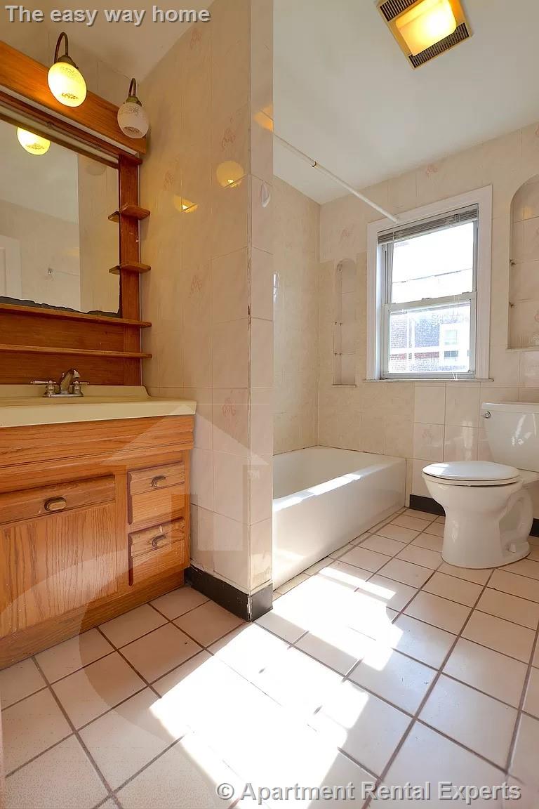 4 bed, 1 bath apartment for rent at 115 Lanark Rd, Brighton — photo 5 of 10