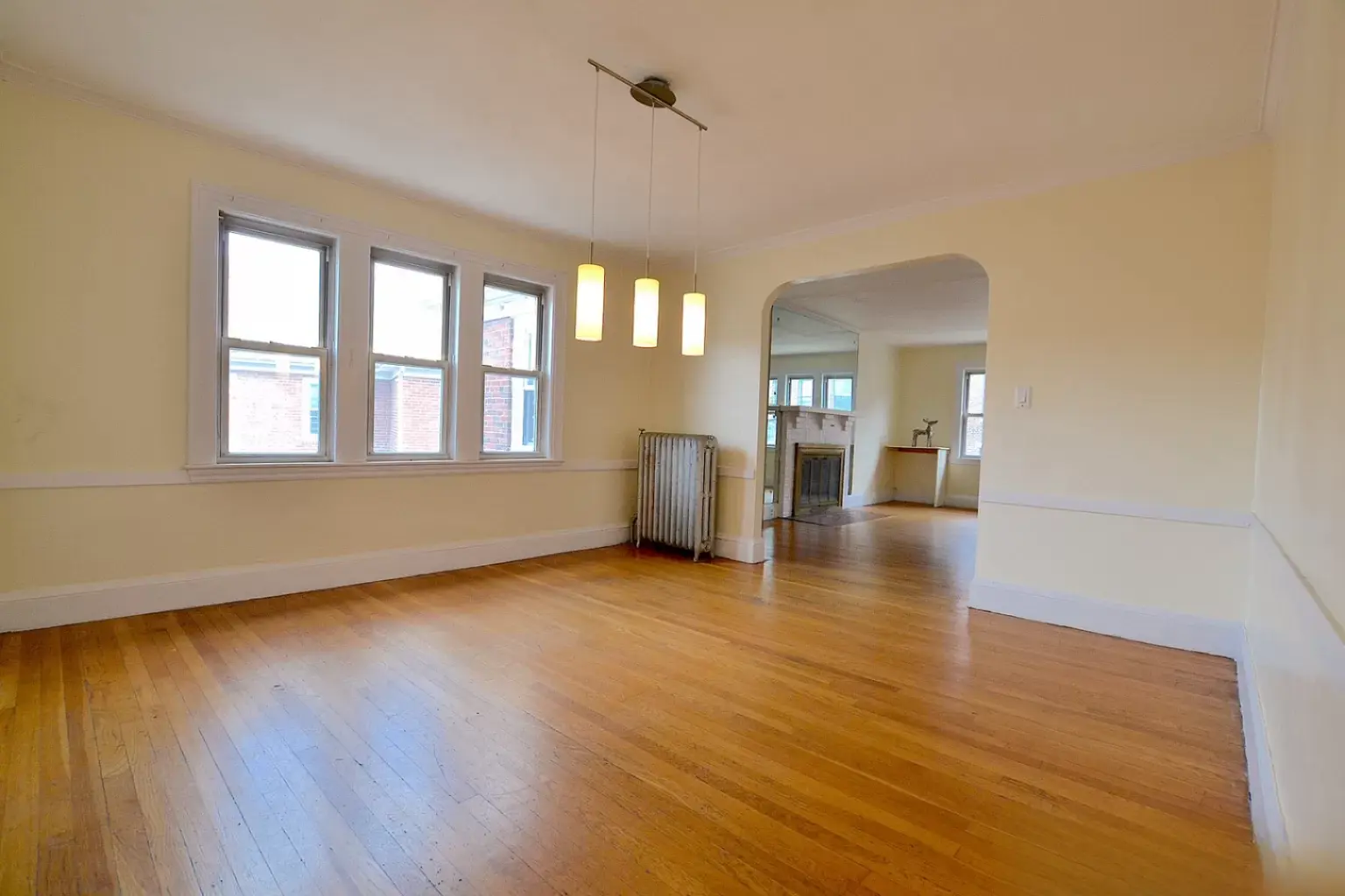 4 bed, 1 bath apartment for rent at 115 Lanark Rd Unit 1, Brighton — photo 6 of 16