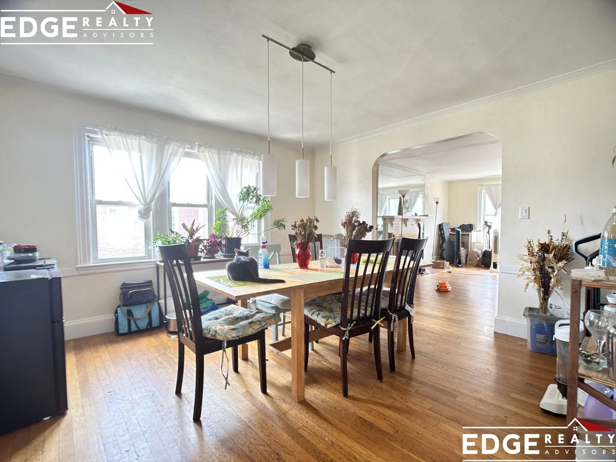 4 bed, 1 bath apartment for rent at 115 Lanark Rd Unit N/A, Brighton — photo 3 of 9