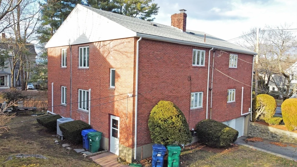 3 bed, 1 bath apartment for rent at 115 Langley Rd Unit 1, Newton Center — photo 16 of 17