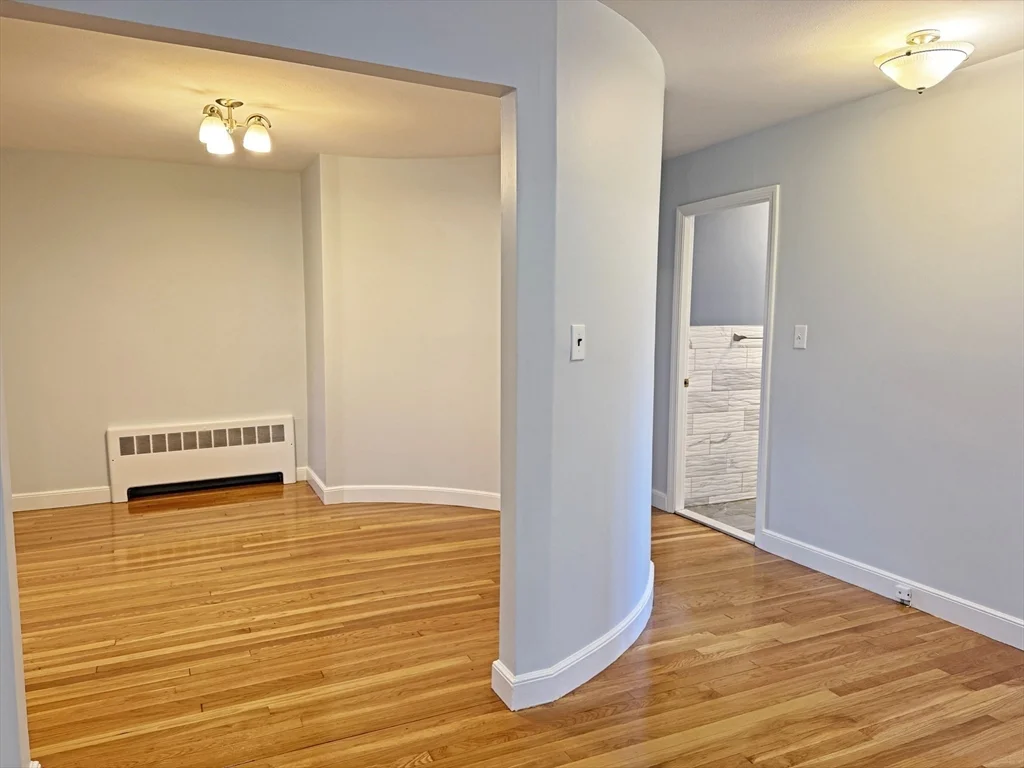 3 bed, 1 bath apartment for rent at 115 Langley Rd Unit 1, Newton Center — photo 6 of 17