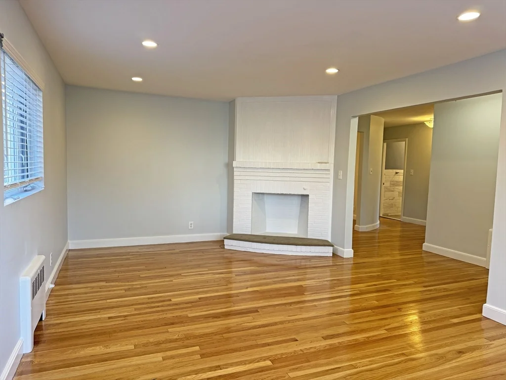 3 bed, 1 bath apartment for rent at 115 Langley Rd Unit 1, Newton Center — photo 2 of 17