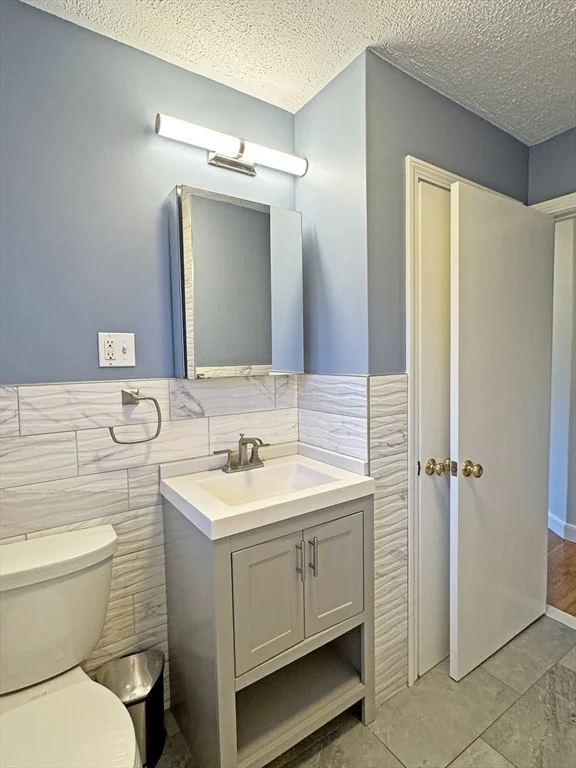 3 bed, 1 bath apartment for rent at 115 Langley Rd Unit 1, Newton Center — photo 14 of 17