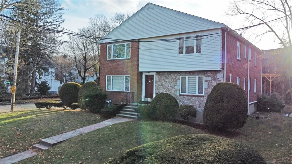 3 bed, 1 bath apartment for rent at 115 Langley Rd Unit 1, Newton Center — photo 15 of 17