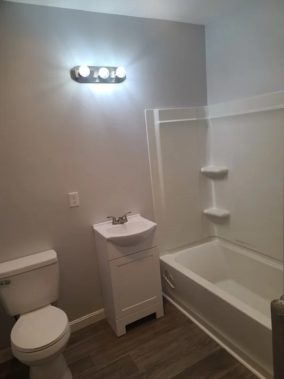 2 bed, 1 bath apartment for rent at 115 Maple St Unit 2, Gardner — photo 4 of 12