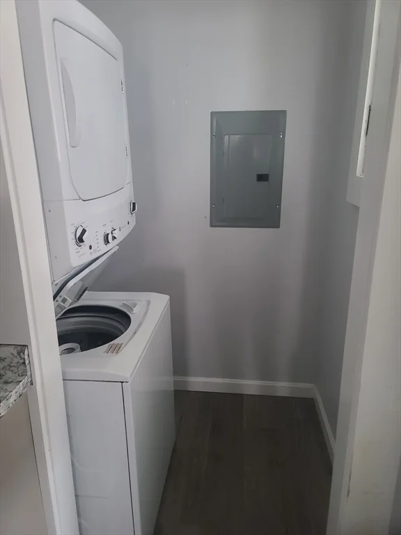 2 bed, 1 bath apartment for rent at 115 Maple St Unit 2, Gardner — photo 3 of 12