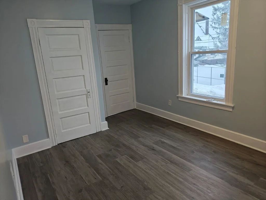 2 bed, 1 bath apartment for rent at 115 Maple St Unit 3, Gardner — photo 10 of 12