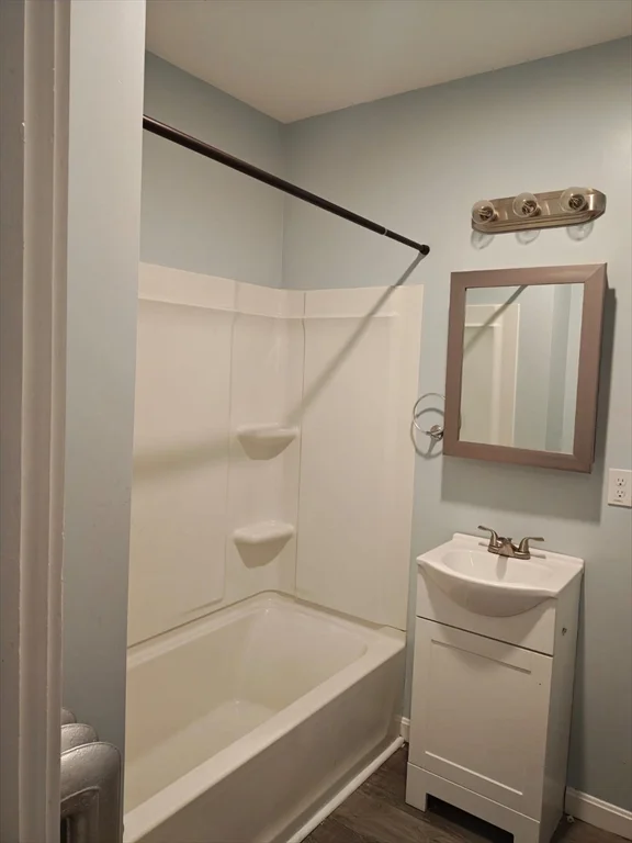2 bed, 1 bath apartment for rent at 115 Maple St Unit 3, Gardner — photo 4 of 12