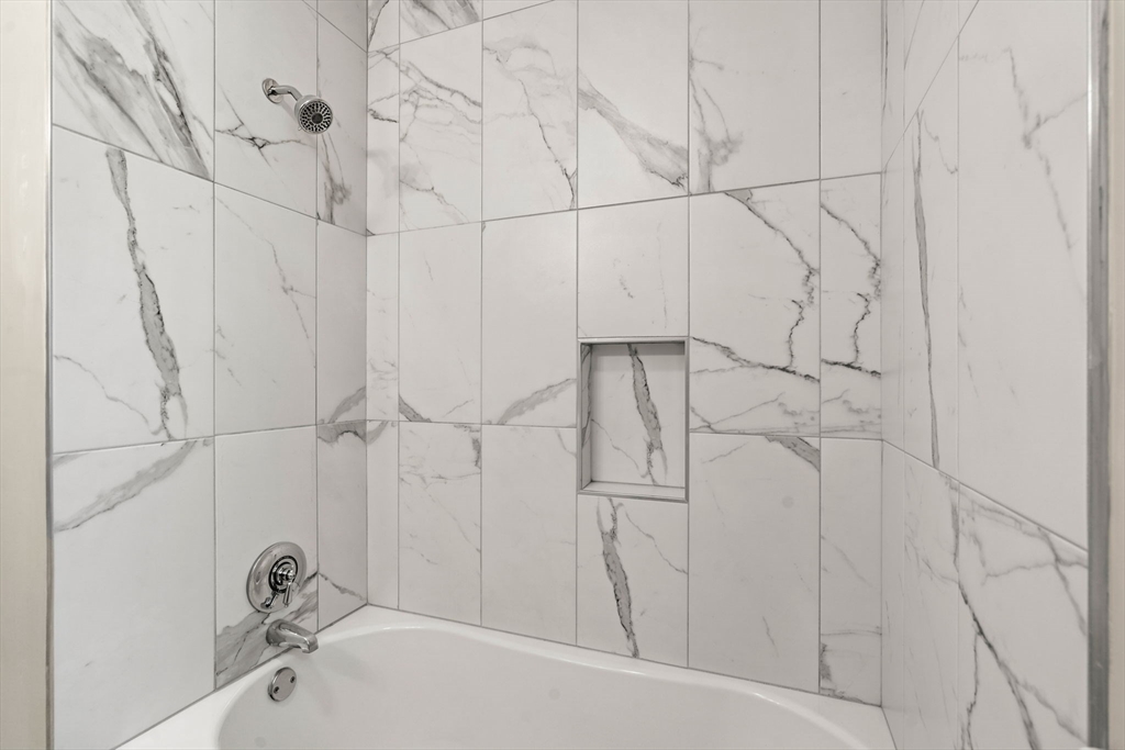 3 bed, 2 bath apartment for rent at 115 Mill St, Lincoln — photo 16 of 25