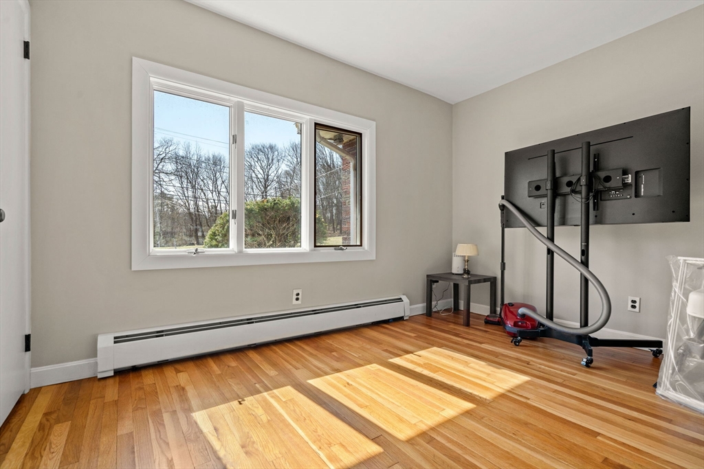 3 bed, 2 bath apartment for rent at 115 Mill St, Lincoln — photo 23 of 25