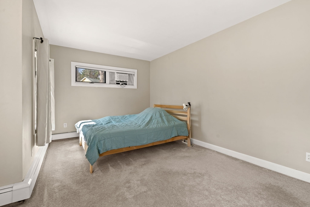 3 bed, 2 bath apartment for rent at 115 Mill St, Lincoln — photo 20 of 25