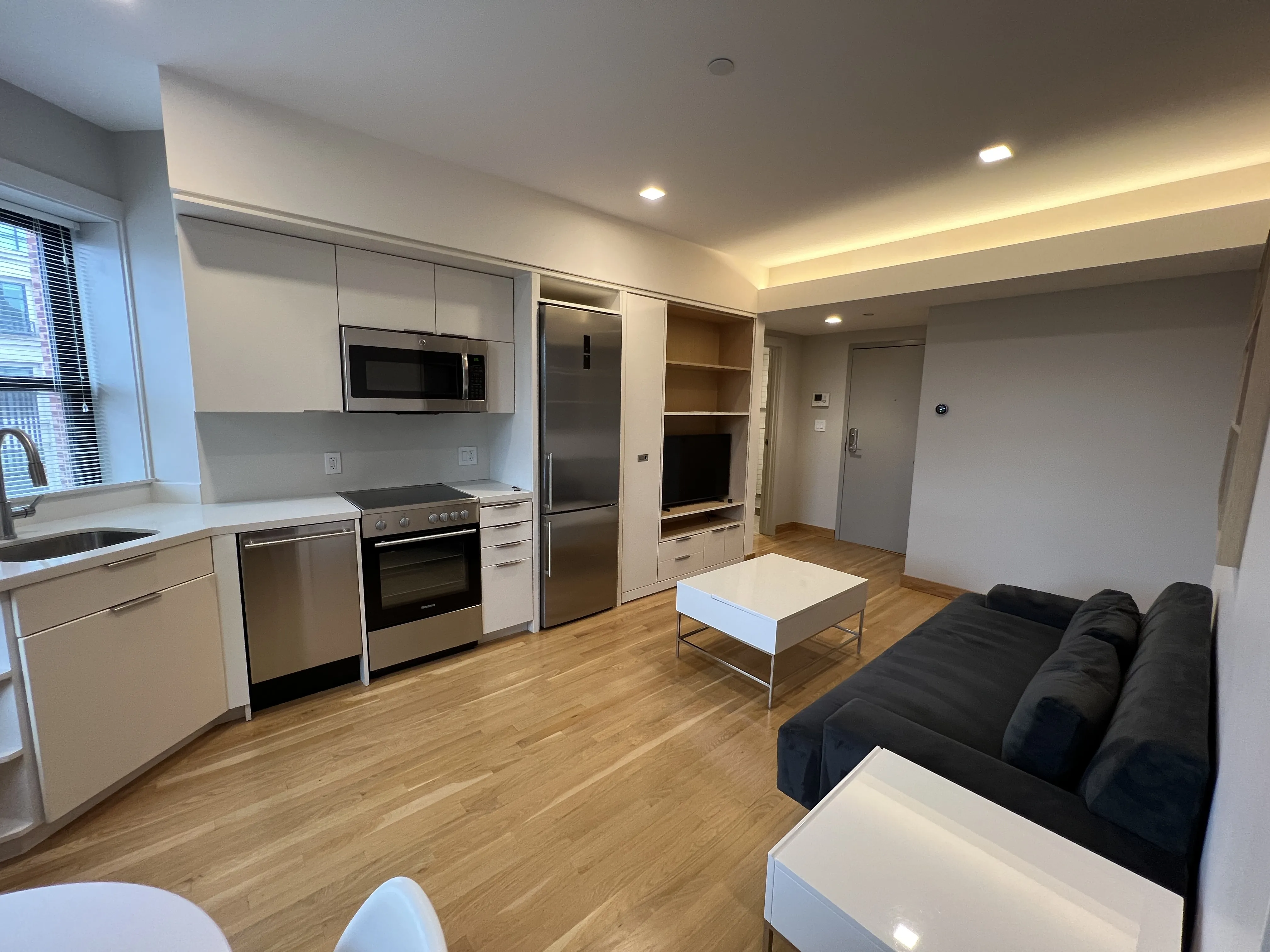 1 bed, 1 bath apartment for rent at 115 Mount Auburn St Unit 62, Harvard Square — photo 1 of 11