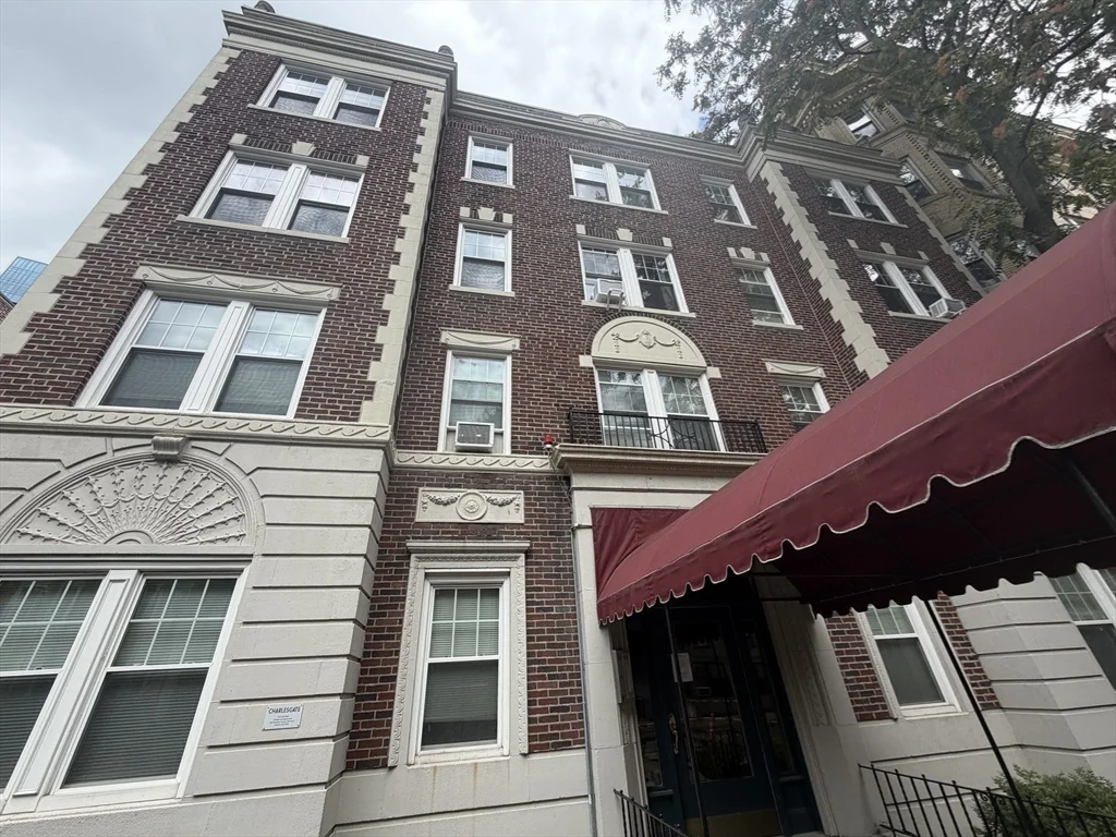 Studio bed, 1 bath apartment for rent at 115 Peterborough Unit 24, Fenway — photo 10 of 10