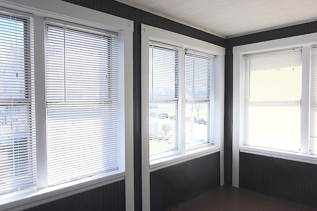 2 bed, 1 bath apartment for rent at 115 Playstead Rd Unit 2, Medford — photo 5 of 14