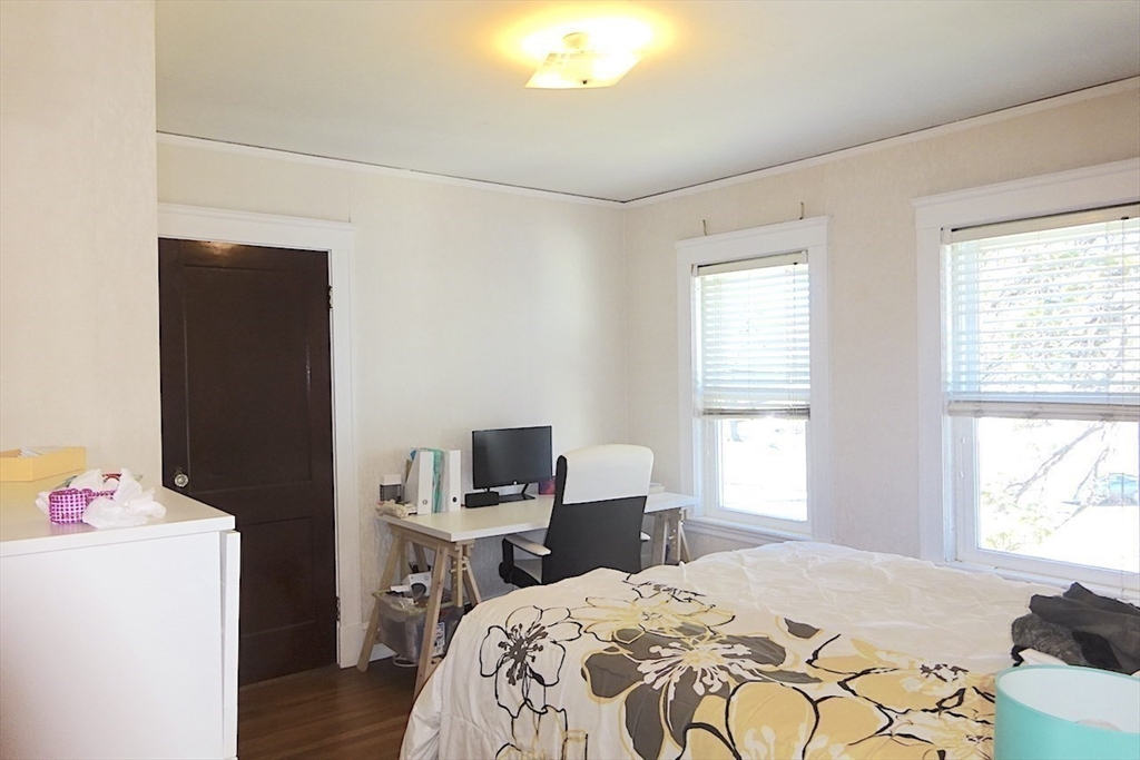 2 bed, 1 bath apartment for rent at 115 Playstead Rd Unit 2, Medford — photo 14 of 14