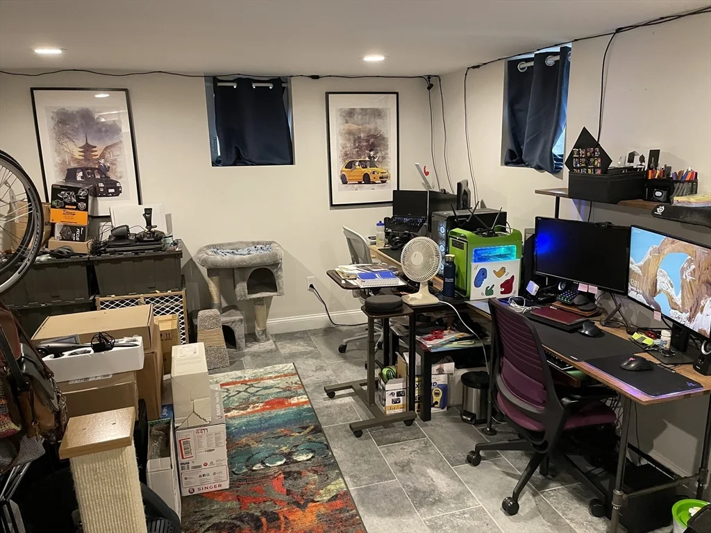 3 bed, 2 bath apartment for rent at 115 Pleasant St Unit B, Cambridgeport — photo 8 of 14