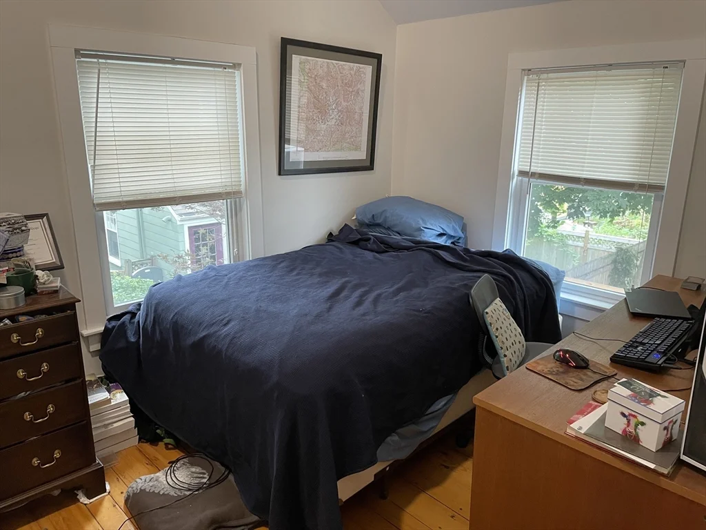 3 bed, 2 bath apartment for rent at 115 Pleasant St Unit B, Cambridgeport — photo 6 of 14
