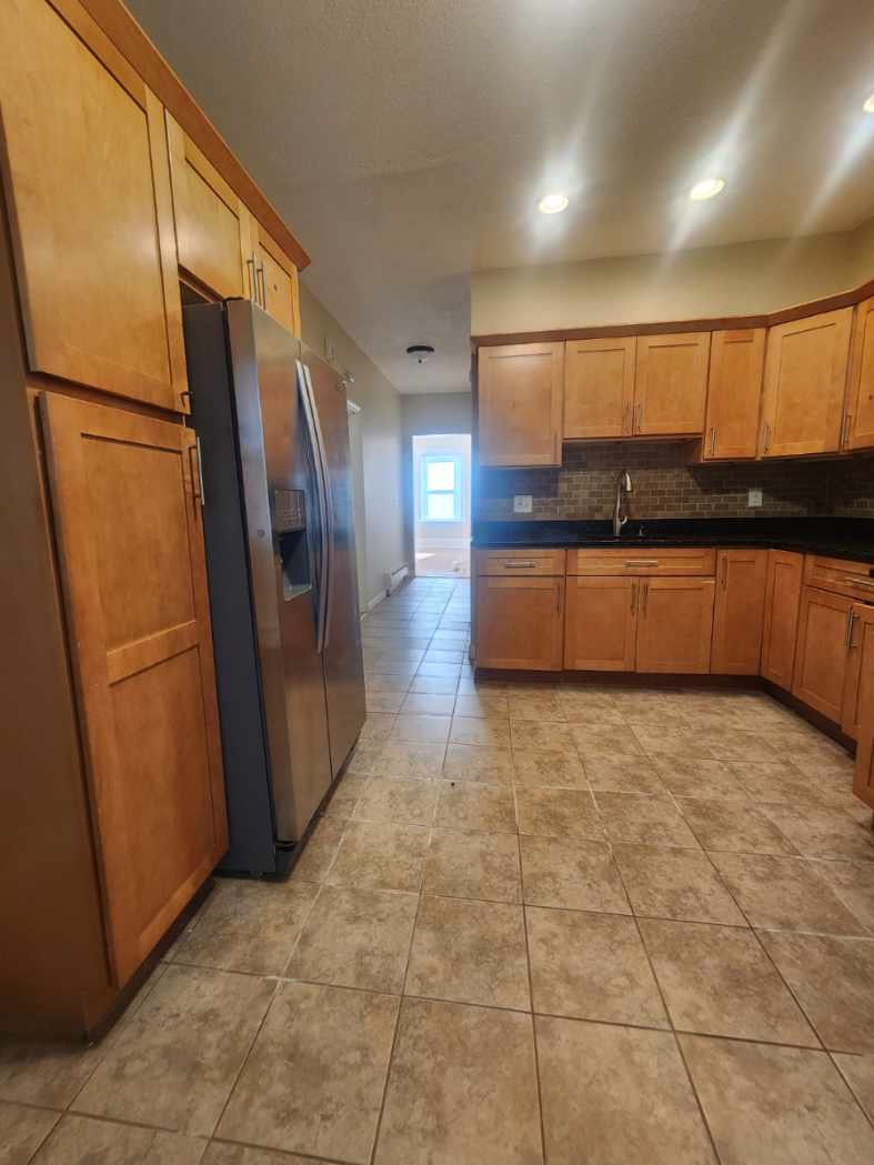 2 bed, 1 bath apartment for rent at 115 Regent St Unit 1, Roxbury — photo 7 of 8
