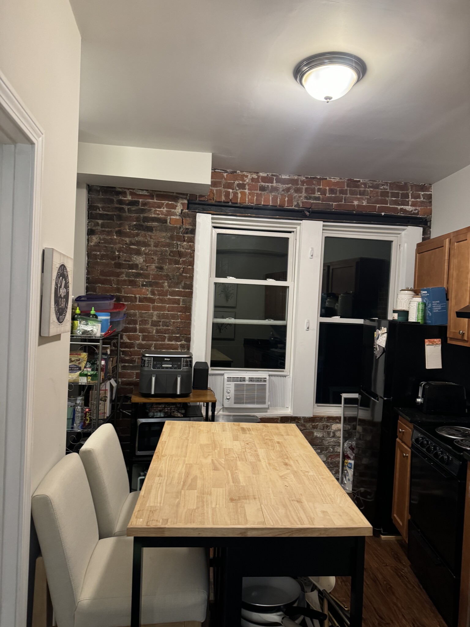 2 bed, 1 bath apartment for rent at 115 Salem St Unit 10, North End — photo 3 of 22