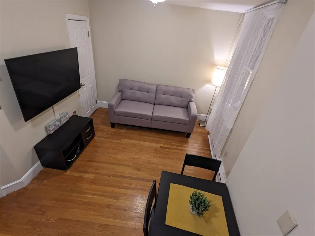 1 bed, 1 bath apartment for rent at 115 Salem St Unit 115, North End — photo 2 of 9