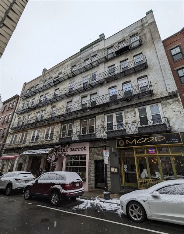 1 bed, 1 bath apartment for rent at 115 Salem St Unit 115, North End
