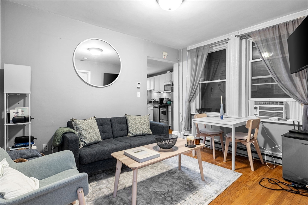 2 bed, 1 bath apartment for rent at 115 Salem St Unit 2, North End — photo 6 of 16