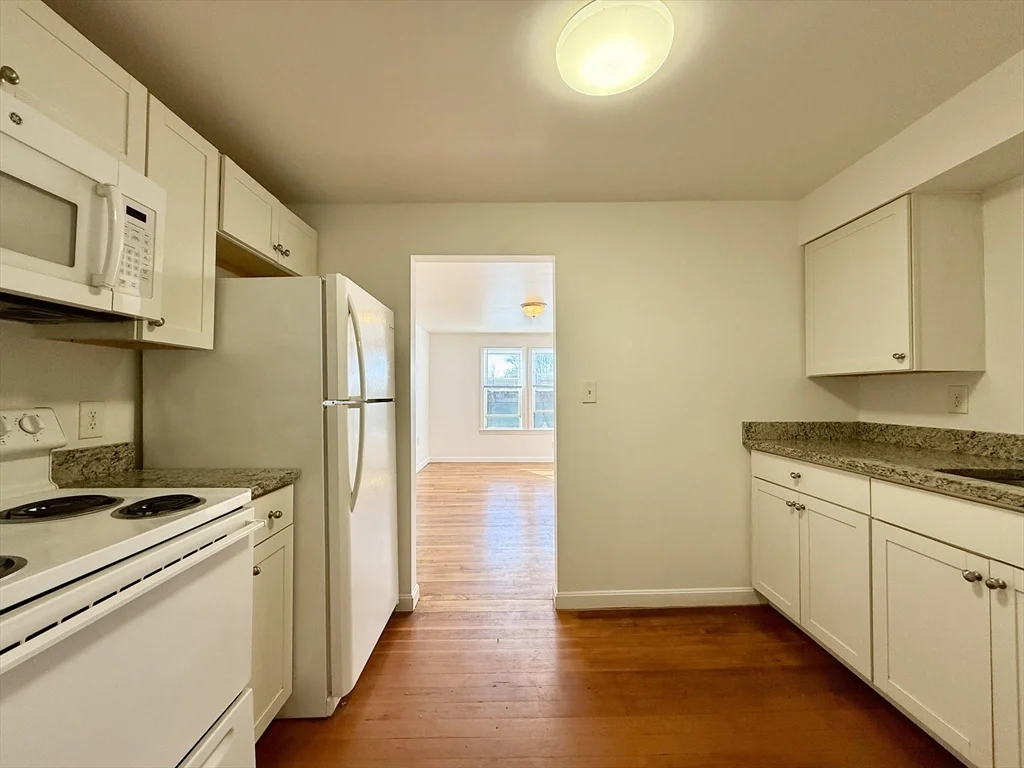 1 bed, 1 bath apartment for rent at 115 South St Unit 3, Plainville — photo 7 of 11
