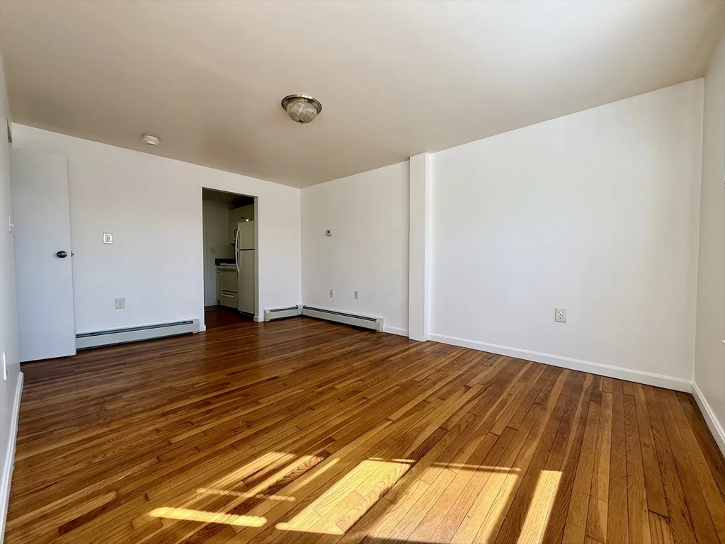 1 bed, 1 bath apartment for rent at 115 South St Unit 3, Plainville — photo 4 of 11