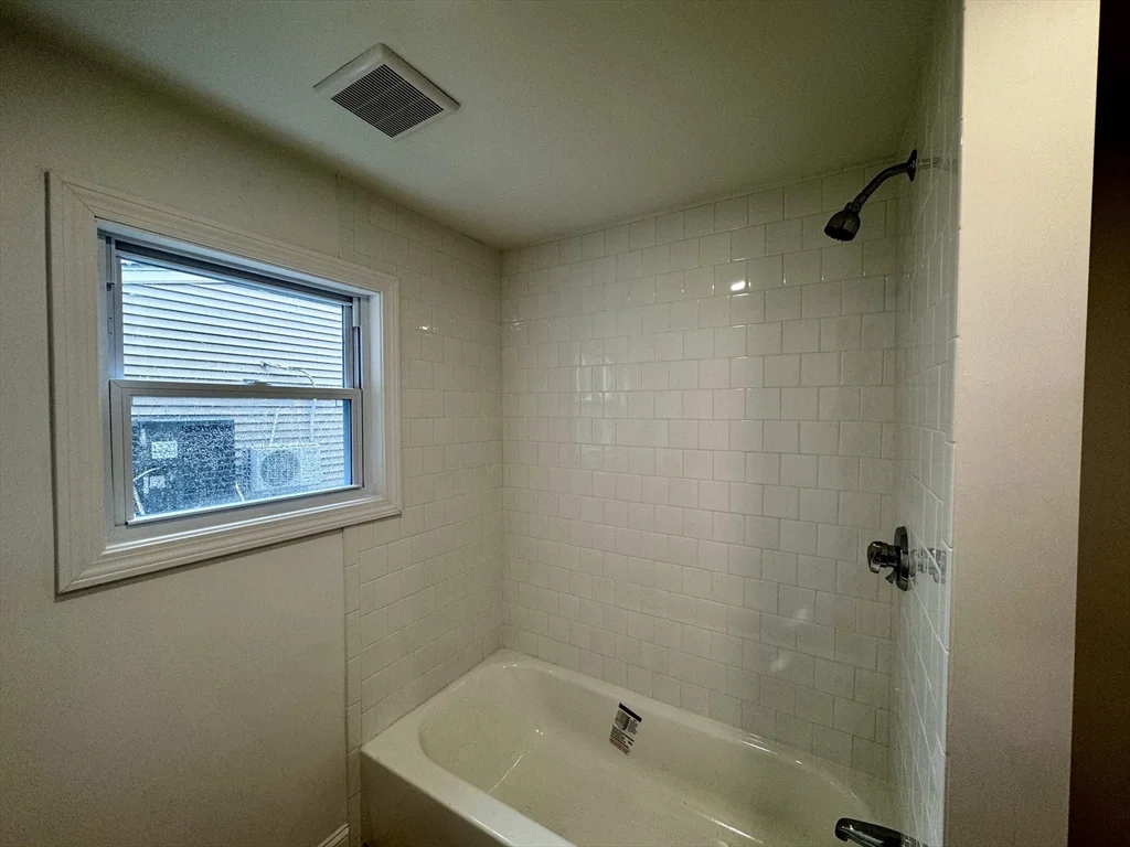 1 bed, 1 bath apartment for rent at 115 South St Unit 6, Plainville — photo 6 of 8