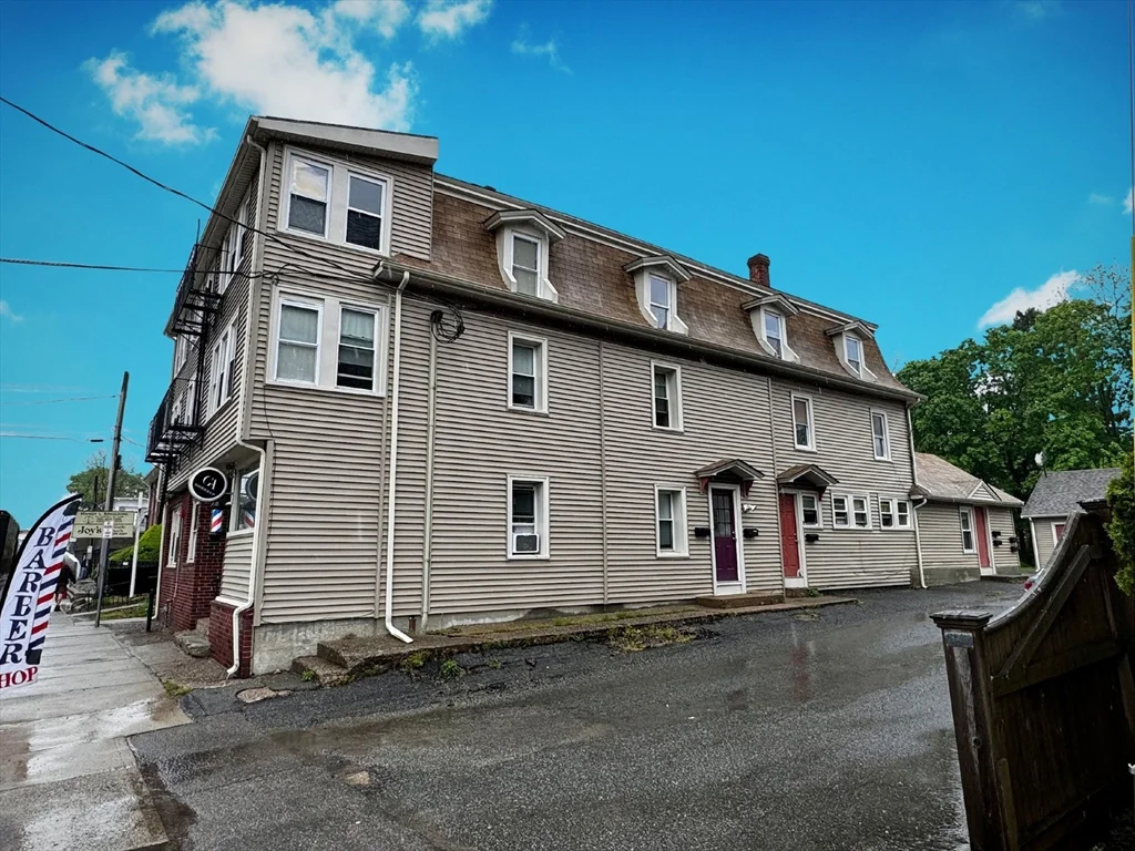 1 bed, 1 bath apartment for rent at 115 South St Unit 6, Plainville — photo 1 of 8