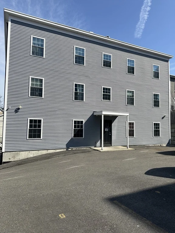 4 bed, 2 bath apartment for rent at 115 Stanwood St Unit 2, Dorchester — photo 15 of 15