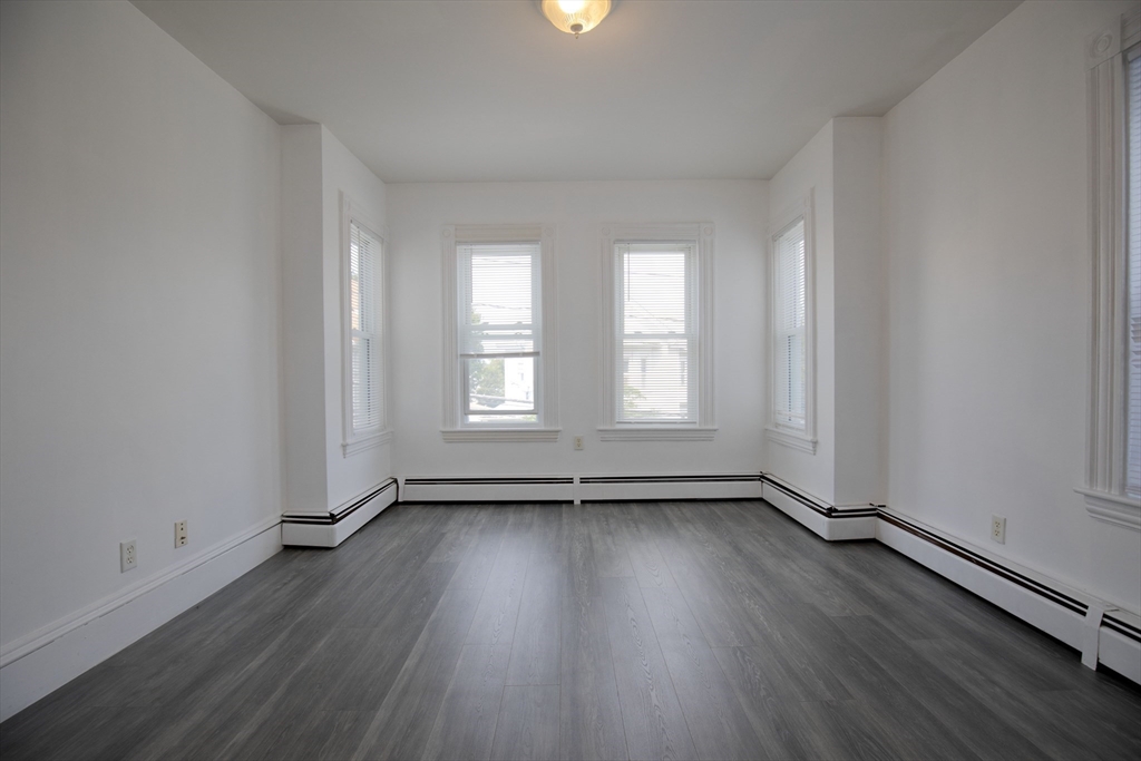 4 bed, 2 bath apartment for rent at 115 Taylor St Unit 2, Waltham — photo 18 of 40