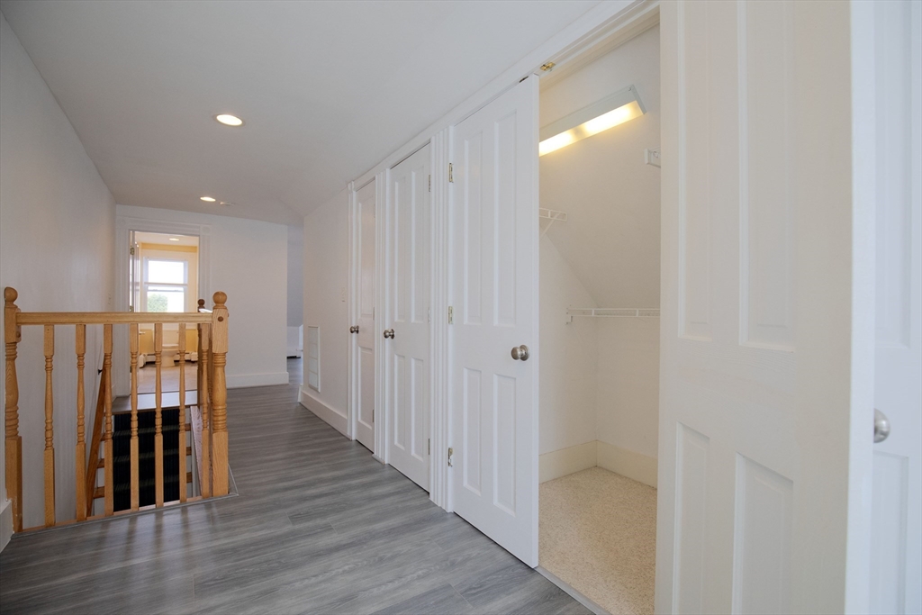 4 bed, 2 bath apartment for rent at 115 Taylor St Unit 2, Waltham — photo 28 of 40