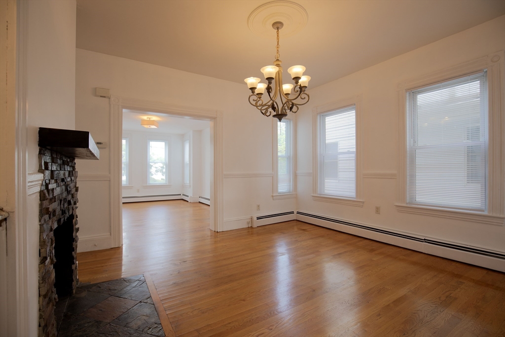 4 bed, 2 bath apartment for rent at 115 Taylor St Unit 2, Waltham — photo 9 of 40