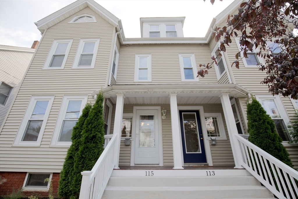 4 bed, 2 bath apartment for rent at 115 Taylor St Unit 2, Waltham — photo 2 of 40