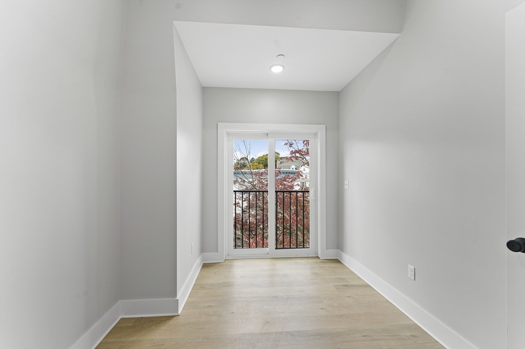 3 bed, 2 bath apartment for rent at 115 Thurston St Unit G, Winter Hill — photo 23 of 40
