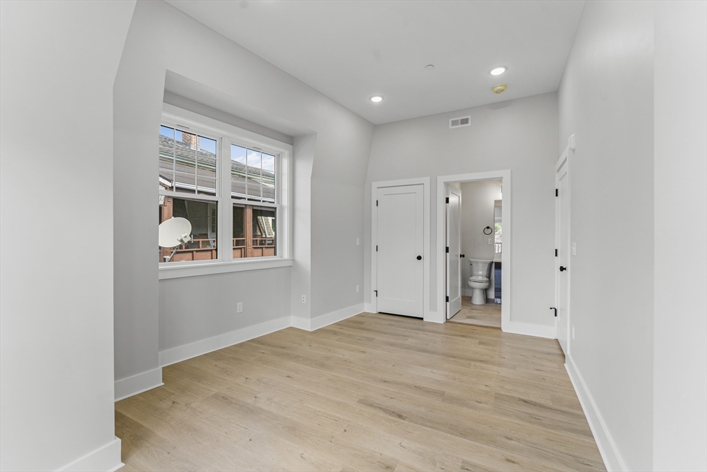 3 bed, 2 bath apartment for rent at 115 Thurston St Unit G, Winter Hill — photo 15 of 40