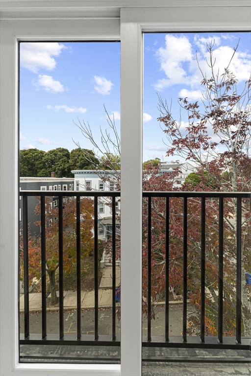 3 bed, 2 bath apartment for rent at 115 Thurston St Unit G, Winter Hill — photo 24 of 40