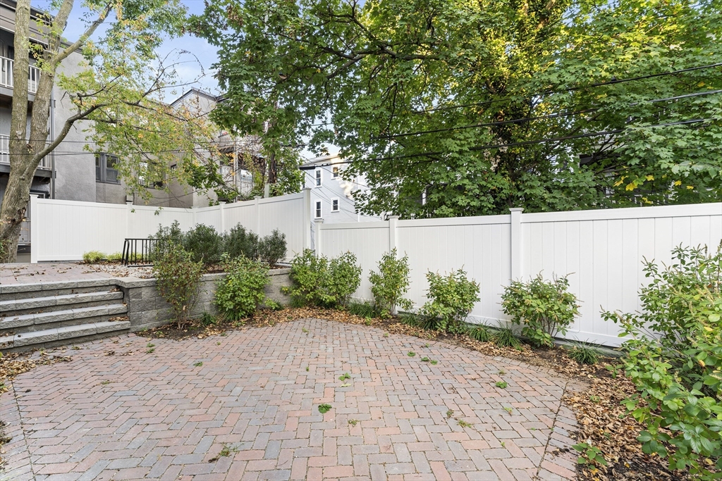 3 bed, 2 bath apartment for rent at 115 Thurston St Unit G, Winter Hill — photo 28 of 40