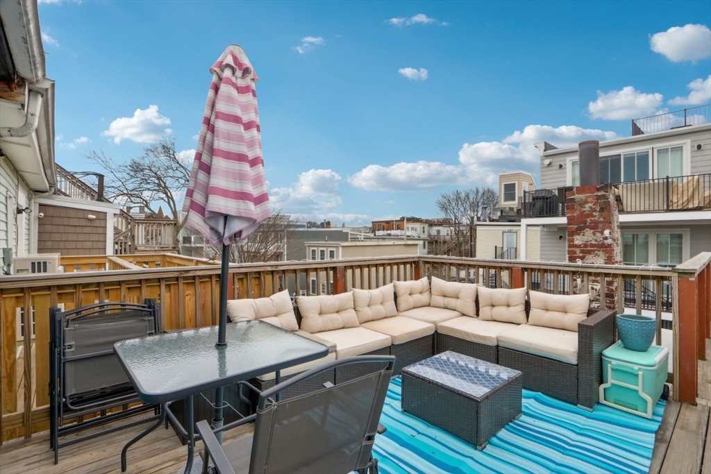 1 bed, 1 bath apartment for rent at 115 West Seventh St Unit 3, South Boston — photo 11 of 13